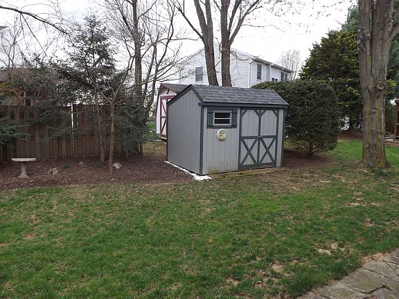 Storage shed, 8'x10'