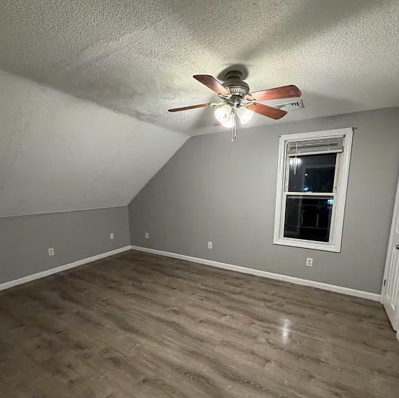 207 Rodman St #3 Fall River, MA Newly Renovated 2 3 Bedroom Apartment Flexible Layout — Photo 18