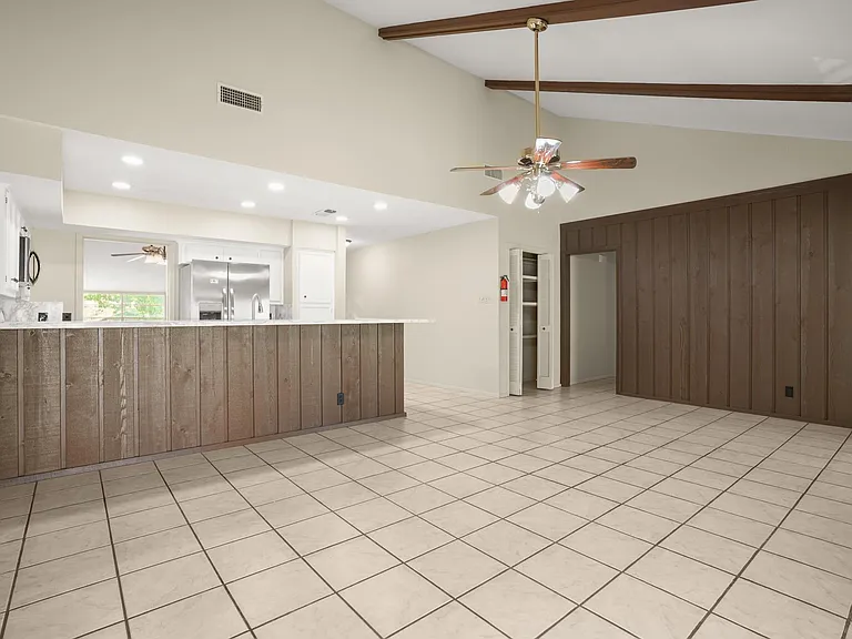 7302 Sevilla Dr — Photo 14