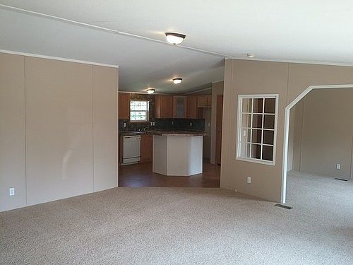 2nd image of 206 Hiseville Park Rd