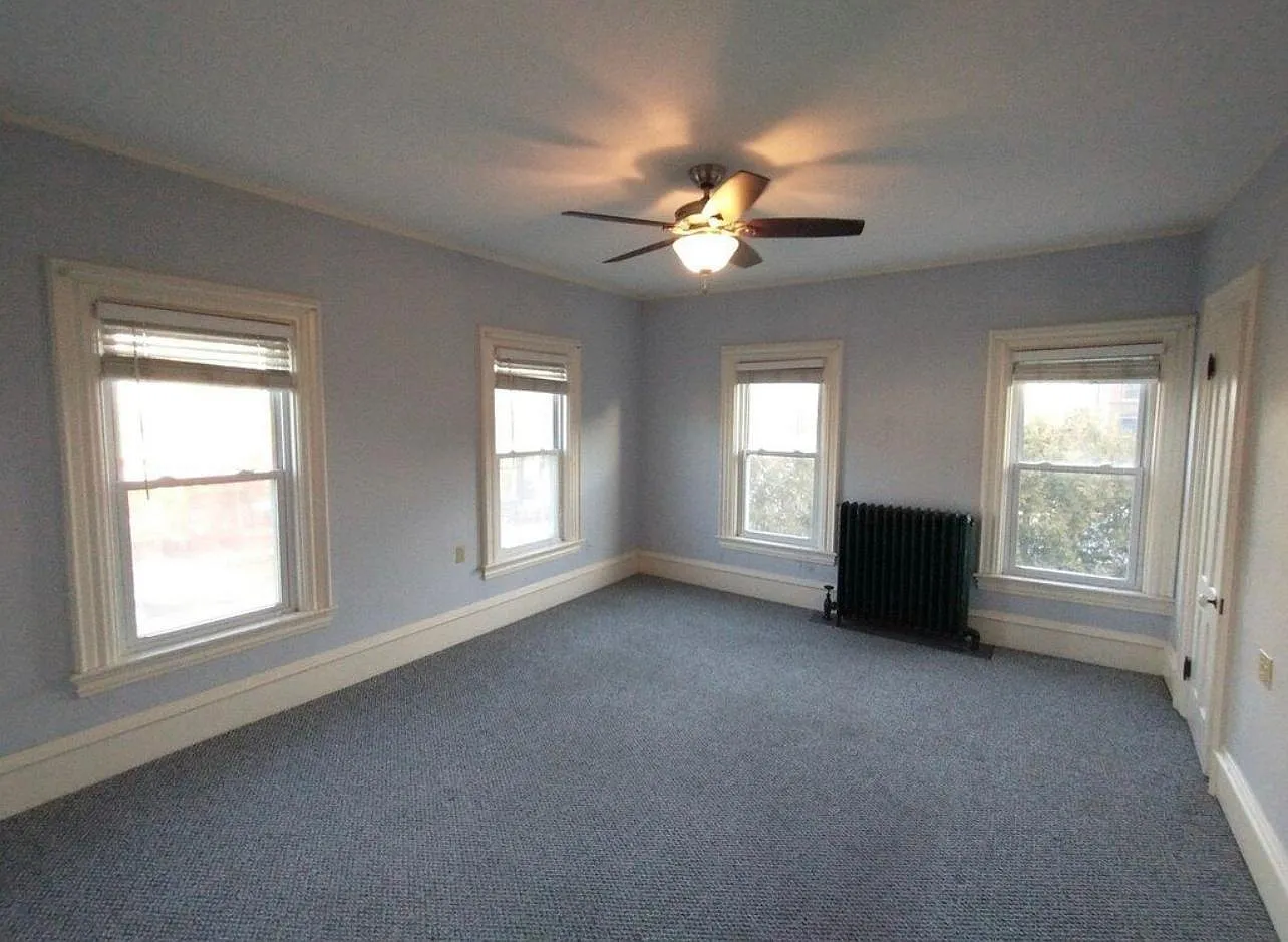 15 N Winooski Ave — Photo 4
