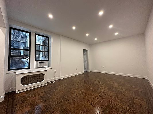 4th image of 43-15 46th St #A7