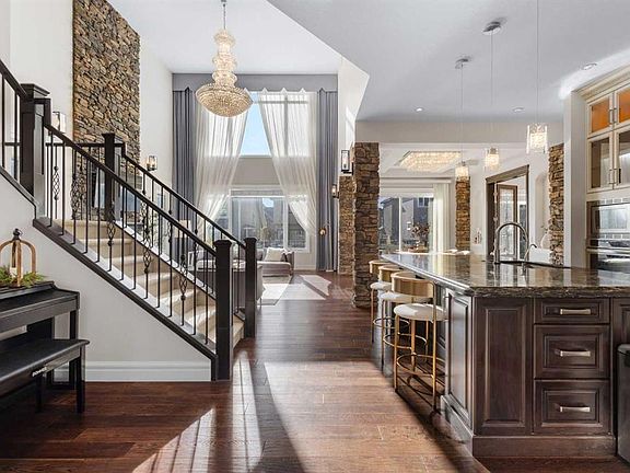 3rd image of 13 N Aspen Vista Rd SW