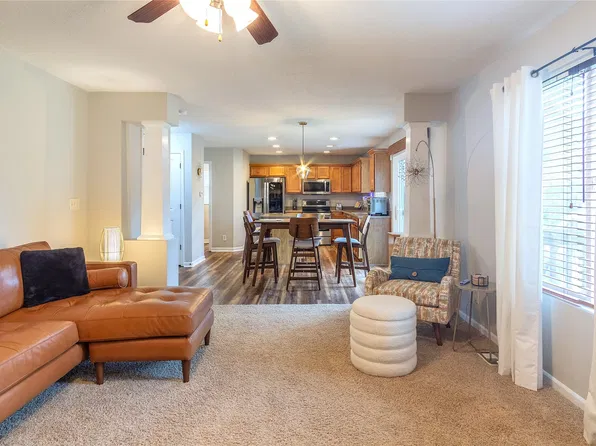 6403 Wilcot Ct, Johnston, IA 50131