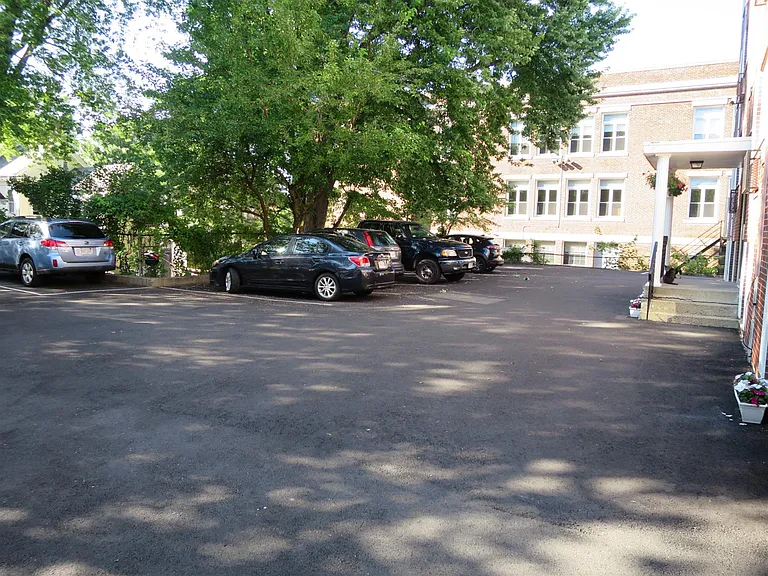 21 Franklin St — Photo 11