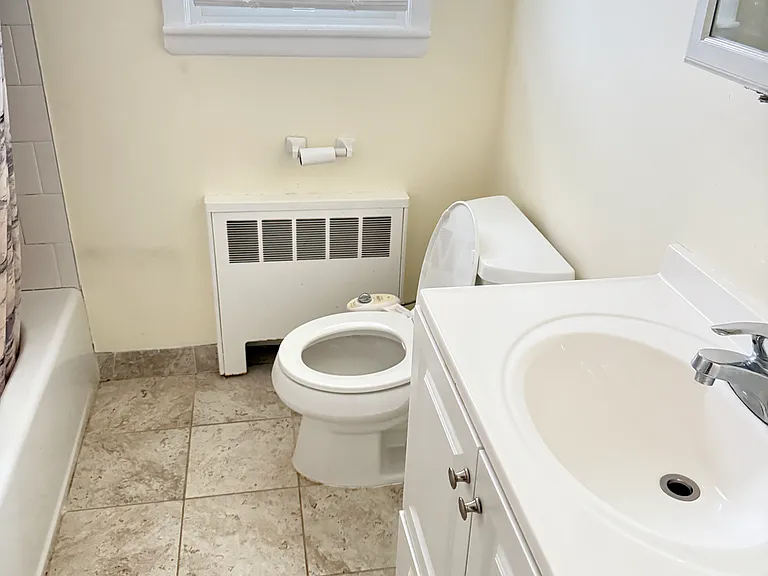 50 W Lake Dr — Photo 11
