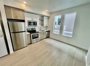 Greenwich Ave Apartments, Portland, OR 97217