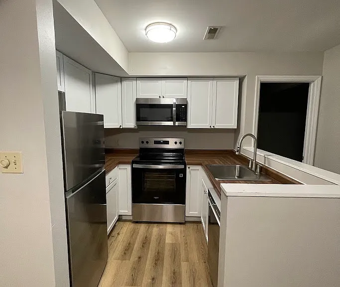 5 Hartwell Ct #5 — Photo 1
