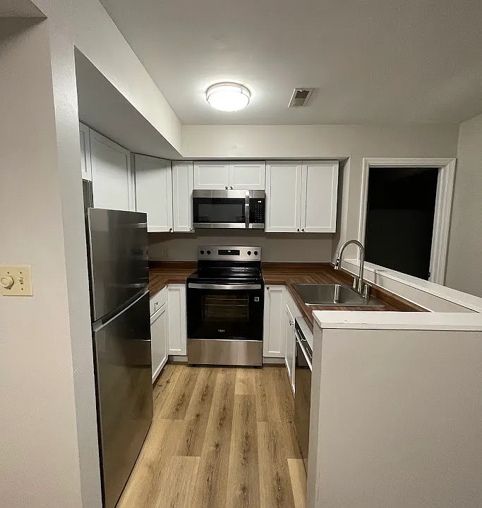 5 Hartwell Ct #5
