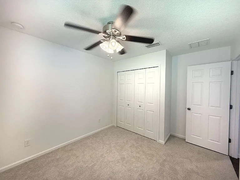 436 Bostwick Cir — Photo 32
