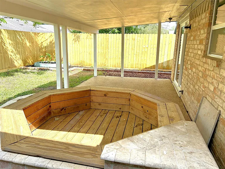 946 Sierra Shadows Dr — Photo 12