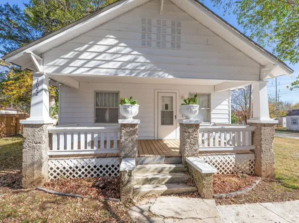 1022 N Newton Avenue, Springfield, MO 65802