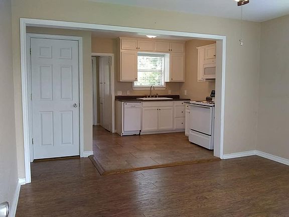 3rd image of 1324 N 22nd St