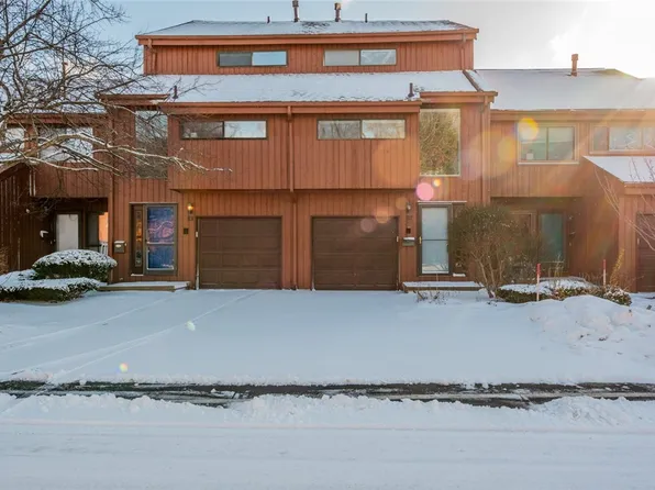 87 Wintergreen Way, Rochester, NY 14618