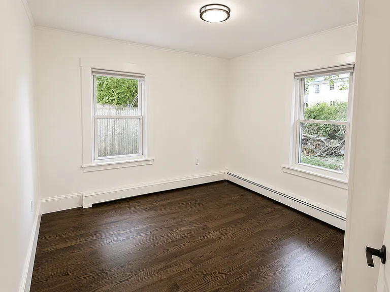 164 Warren Ave #B — Photo 12
