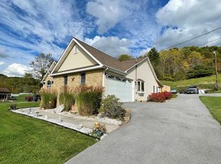251 Nichols Rd, Bluefield, WV 24701