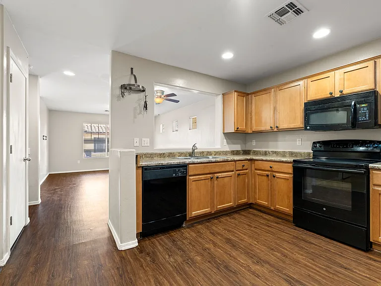 6066 S Cedar Elm Ln — Photo 10