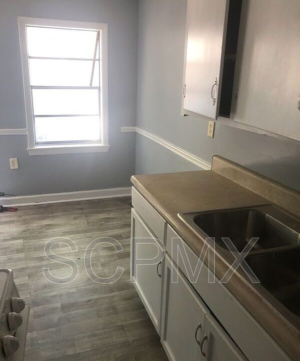 2nd image of 3444 Navajo St Unit D