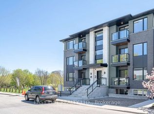 152 Springhurst Ave #3, Ottawa, ON K1S 0E5