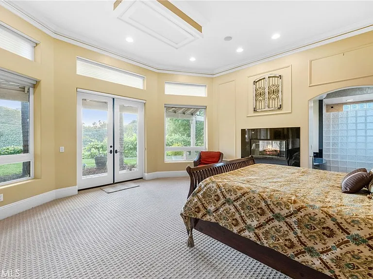44915 Palladian Ct — Photo 44