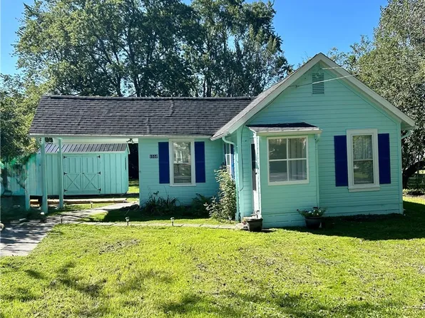1552 Cox Rd, Grand Island, NY 14072