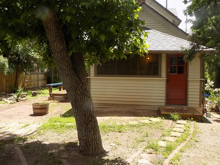 432 E Kiowa St — Photo 67