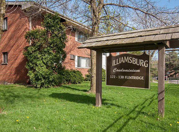 2nd image of 122 Flintridge Dr APT 2