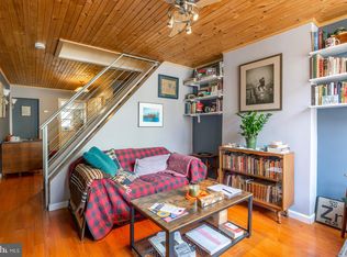 416 E Flora St, Philadelphia, PA 19125