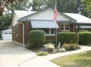 469 Brice Ave, Mundelein, IL