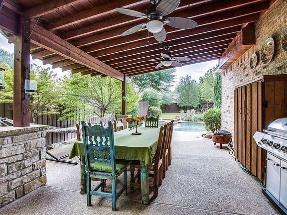 3rd image of 4904 Mosscreek Ln