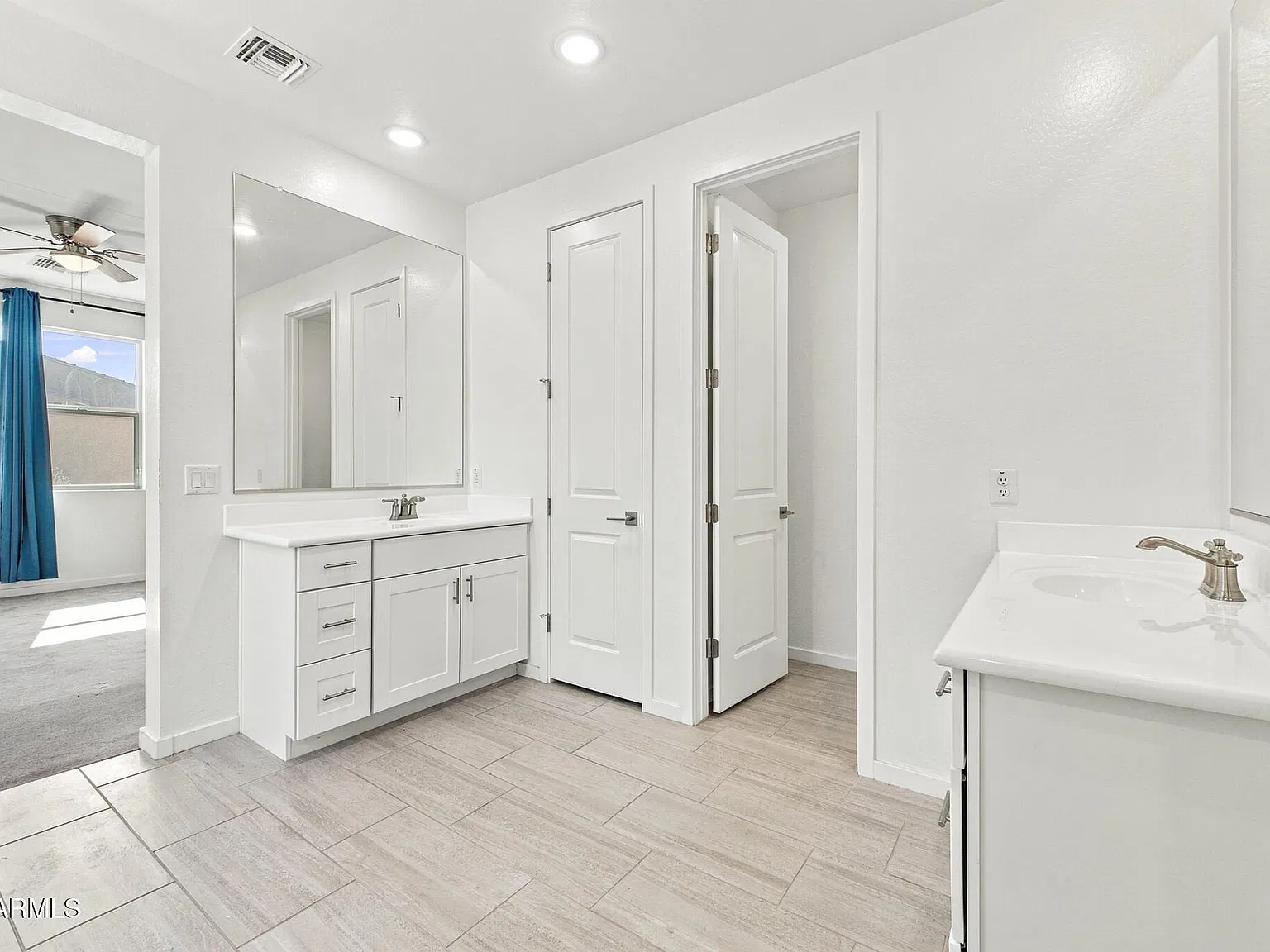 5 bed, 3.0 bath, 2549 sqft, $2,300 — Photo 4