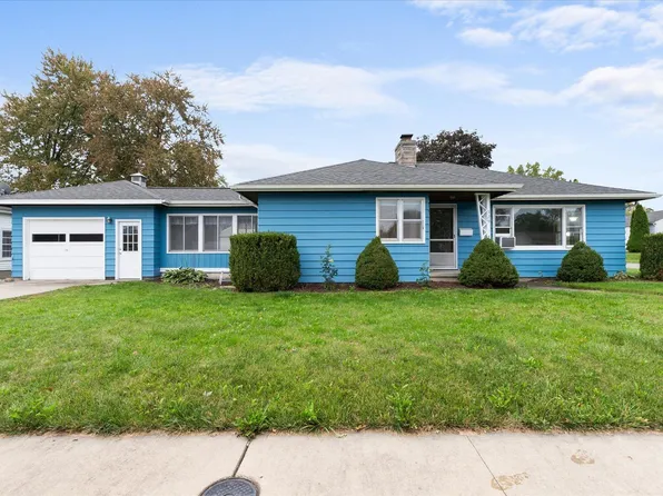 329 W 17th St, Auburn, IN 46706