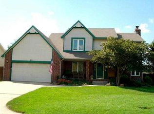 211 Dogwood Ct, Andover, KS 67002