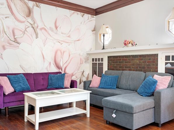 2220 W 37th St APT 1