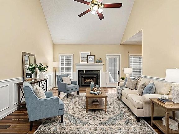 3rd image of 1310 Lester Mill Rd