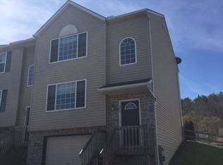 324 Pamela Ln, Lebanon, PA 17042