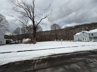 269 Walnut St, Winsted, CT 06098