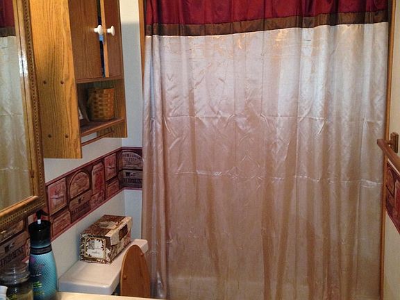 4th image of 527 3rd St