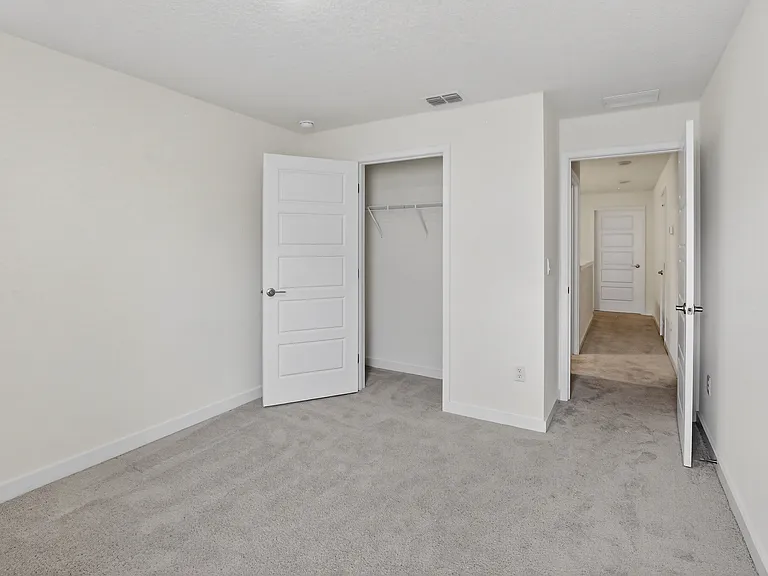 185 E Warren Ave — Photo 15