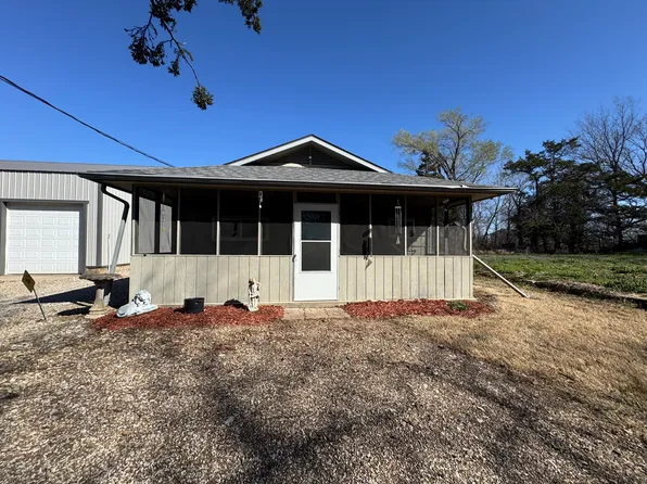 3312 E Birch Ave, Parkerfield, KS 67005