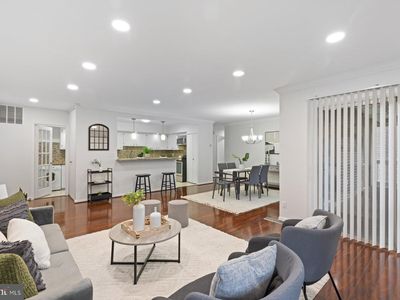 29 Stonehenge Cir APT 6, Pikesville, MD, 21208