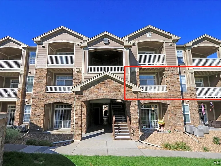 7440 S Blackhawk St #203 — Photo 4