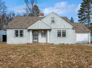 440 2nd St SE, Braham, MN 55006