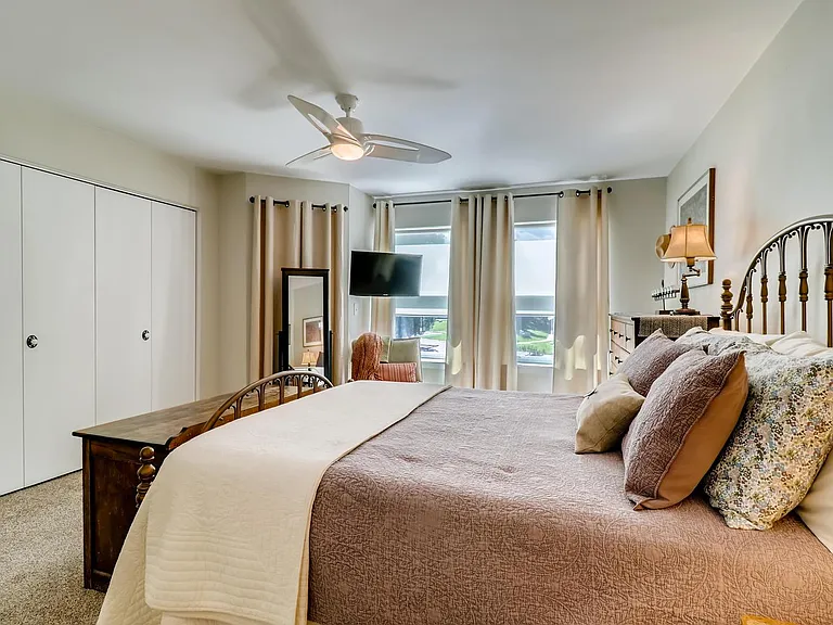 6866 Countryside Ln — Photo 13