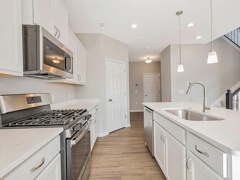 5589 Callaway Dr — Photo 31
