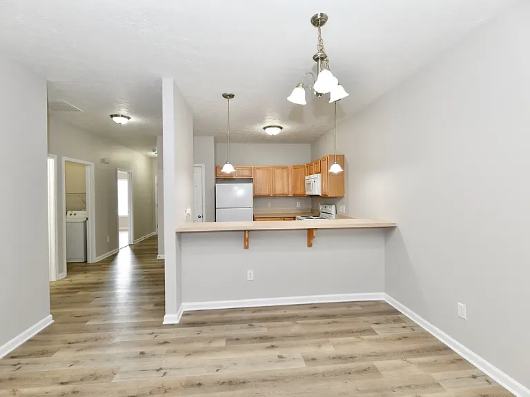 10454 Platinum Dr — Photo 17