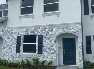 204 SE 10th Ct, Homestead, FL 33035