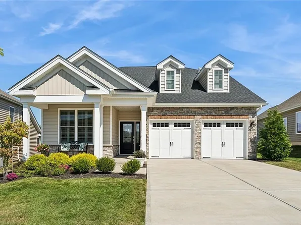 416 Freedom Dr, Gibsonia, PA 15044