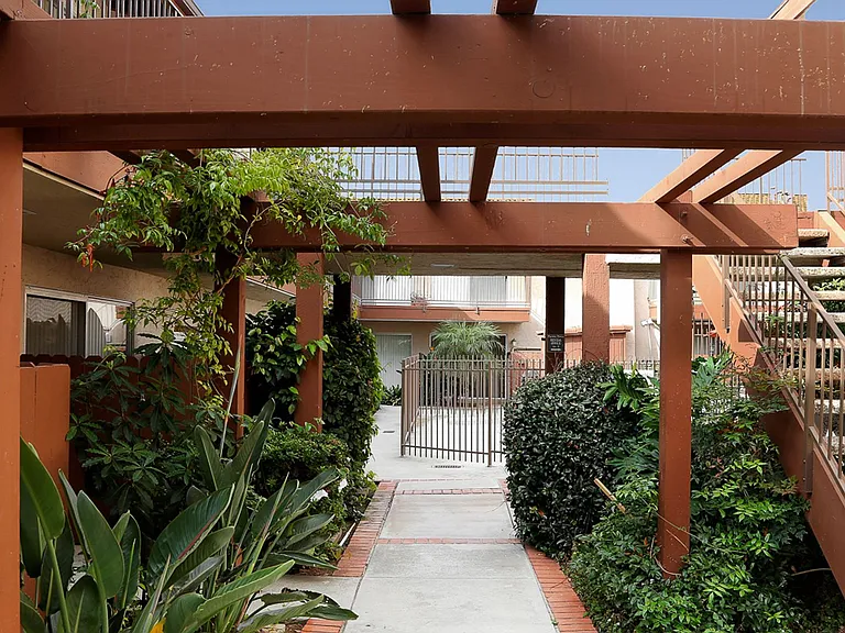 Pacific Pines - in the heart of the beautiful city of Carlsbad — Photo 10