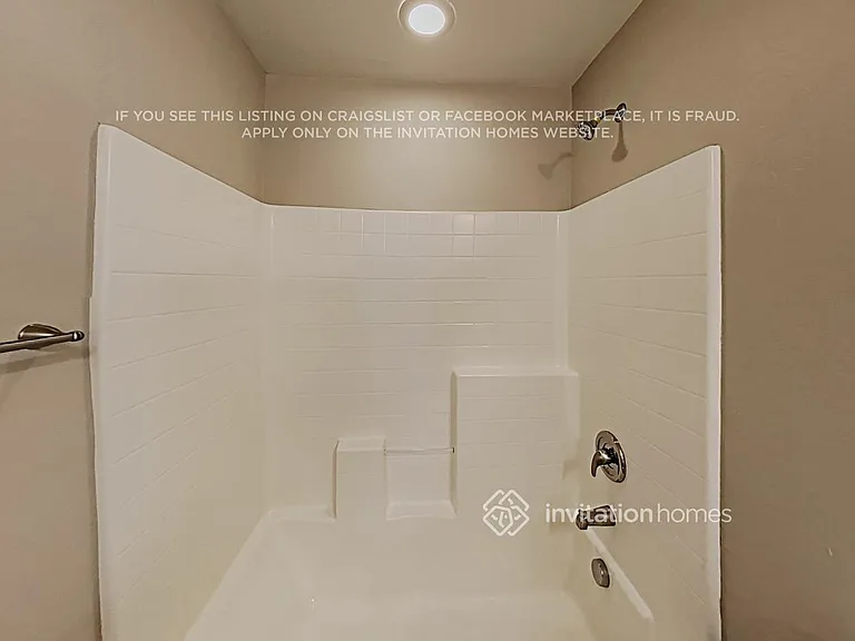 8072 Satin Carnation Ln — Photo 17